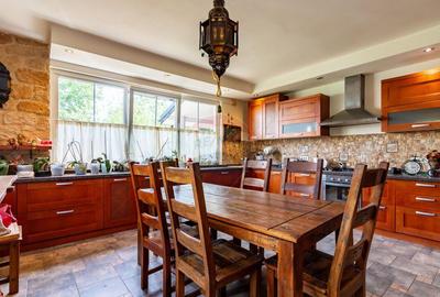 Vila 8 camere si 1.000 mp de teren in Corbeanca - 16