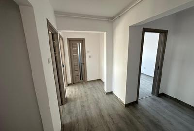 Apartament 3 camere decomandat