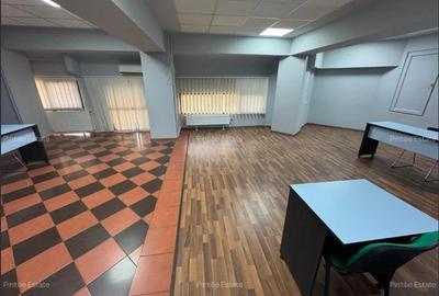 Birou, de 200 mp, în Casa de Cultură - 3
