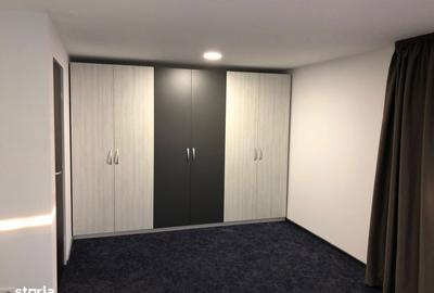 Casă cu 3 camere cu Canalizare în Central - 2