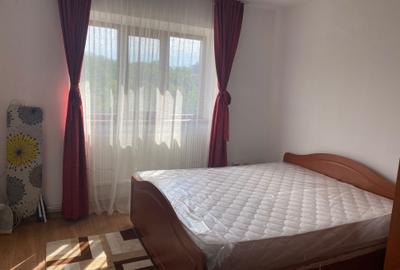 Apartament cu 2 camere semidecomandat în 1 Mai