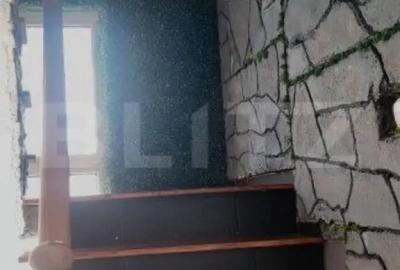 Casă cu 7 camere cu Teren 890 Mp în Central