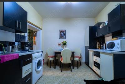 Casă cu 3 camere în Central