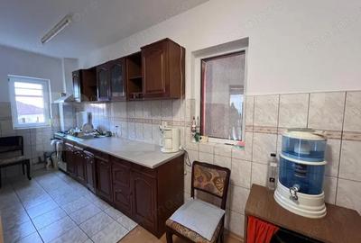 Casă cu 7 camere cu Teren 430 Mp în Gruia - 11