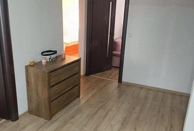 Apartament cu 3 camere decomandat în Independenței - 3