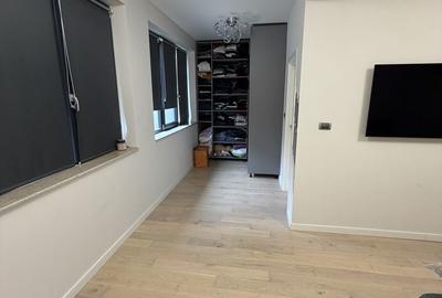 Apartament cu 4 camere în Central - 13