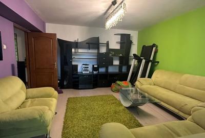 Spatios! Ap. 3 camere decomandat, zona Garii, etaj 2. - 2