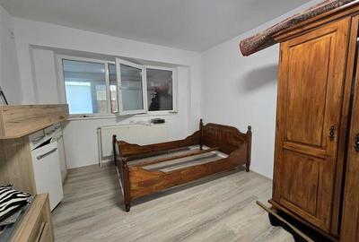 Garsonieră decomandată, mobilată în Apollo - 5