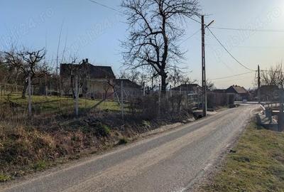 Teren de 2117 mp, în Central - 4