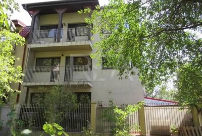 Vila in sectorul 3 zona Trapezului / 1 Decembrie 1918 - 1