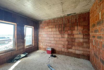 Duplex cu 3 camere cu Canalizare în Moșnița Nouă - 6