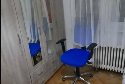 Apartament cu 3 camere decomandat în Dâmbu Pietros - 4