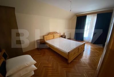 Casă cu 5 camere cu Canalizare în Central - 4