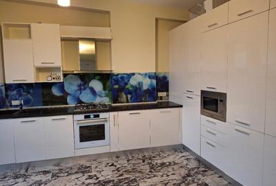 Apartament cu 5 camere decomandat în Mamaia - 8