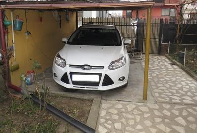 Casă cu 4 camere cu Teren 1800 Mp în Central