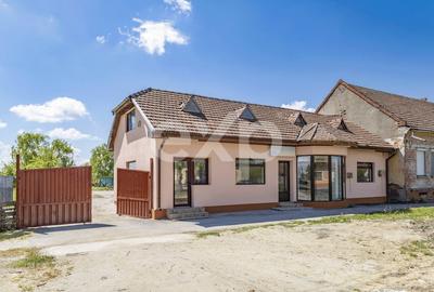 Spațiu comercial, de 178.82000732422 mp, în Bacova