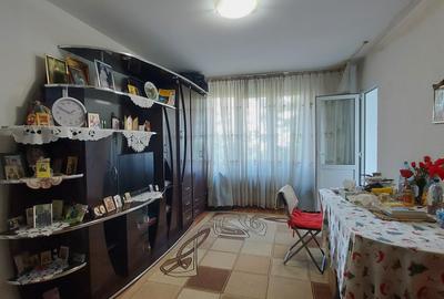 Apartament cu 3 camere decomandat în Sălăjan - 1