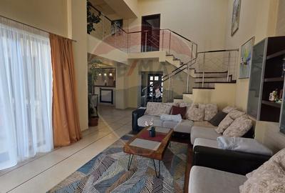 Casă cu 7 camere cu Teren 1371 Mp în Nord-Est - 3