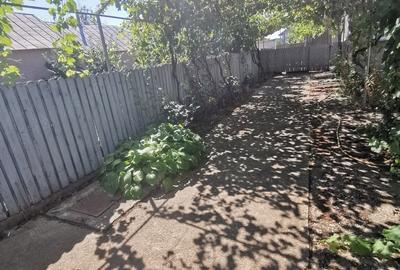 Casă cu 3 camere cu Teren 1558 Mp în Jurilovca - 6
