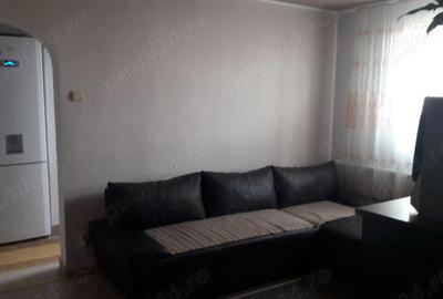 Inchiriez apartament 2 cam.centrala proprie pe gaz ,zona A.Vlaicu , 275 euro - 1