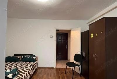 Garsonieră semidecomandată în 9 Mai - 10