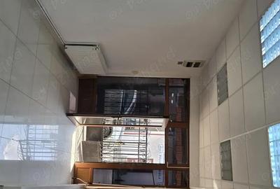 Spațiu comercial, de 40 mp, în Central