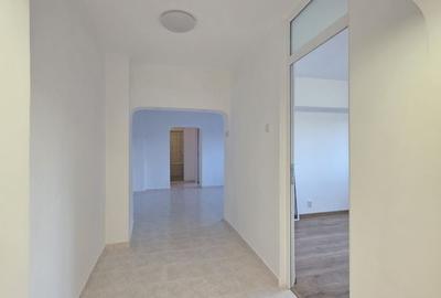 Apartament cu 3 camere decomandat în Tineretului - 15