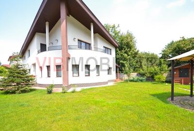 Casă cu 6 camere cu Teren 553 Mp în Băneasa