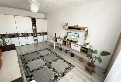 Apartament cu 3 camere decomandat în Florilor - 2