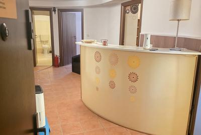 Apartament cu 4 camere decomandat în P-ța Universității - 2