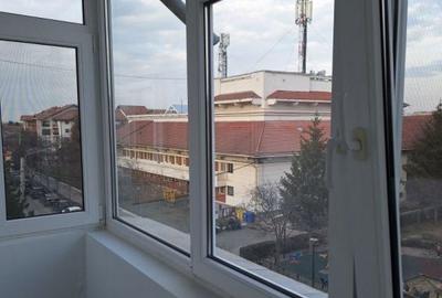 Apartament cu 2 camere decomandat în Ultracentral - 2