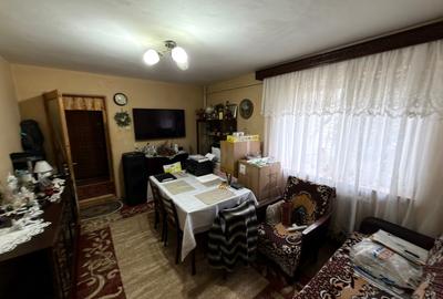 Apartament cu 3 camere în Central - 1