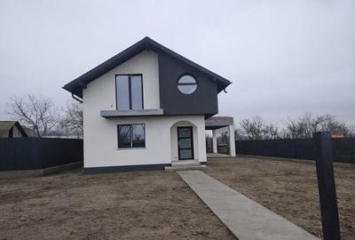Casă cu 3 camere în Mihăești - 2