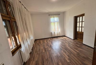 Casă individuală cu 5 camere cu Canalizare în Tunari - 13