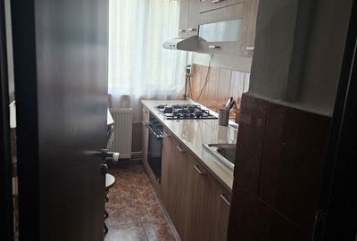 Apartament cu 2 camere semidecomandat în Micro 11 - 8