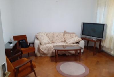 Apartament cu 2 camere decomandat în Cișmigiu