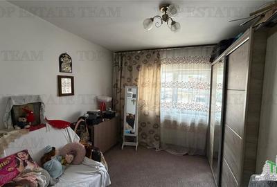 Apartament cu 3 camere decomandat în Central - 16