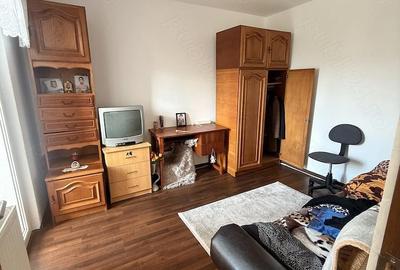 Apartament cu 2 camere decomandat în Micro 15 - 1