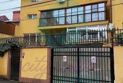 Casă individuală cu 10 camere cu Canalizare în Vatra Luminoasă - 3