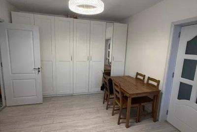 Apartament cu 4 camere semidecomandat, mobilat în Ghencea