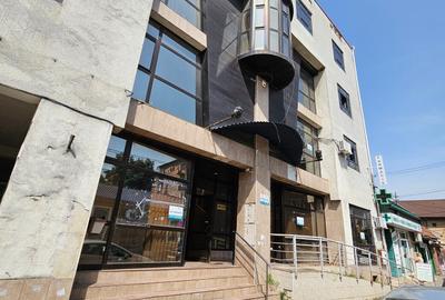 Spațiu comercial, de 814 mp, în Central - 1