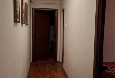 Apartament cu 3 camere semidecomandat în Berceni - 8