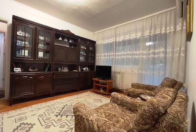 Inchiriere 2 camere, zona Spitalul Judetean - 8