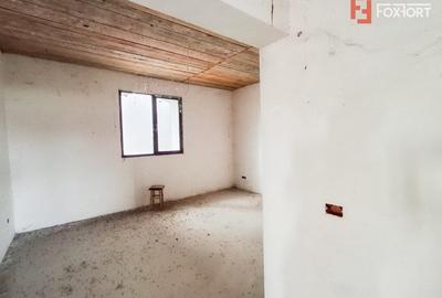 Casă individuală cu 13 camere cu Canalizare în Recaș - 23