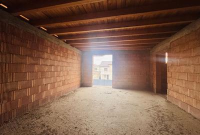 Casă individuală cu 7 camere cu Canalizare în Giroc - 2