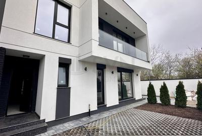 Apartament cu 3 camere decomandat în Chitila