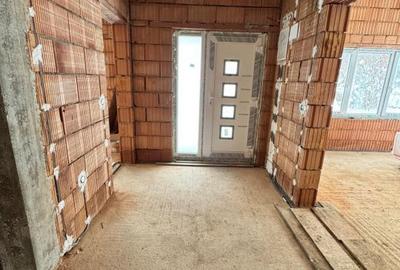 Casă cu 3 camere cu Teren 9000 Mp în Tăuții-Măgherăuș - 3