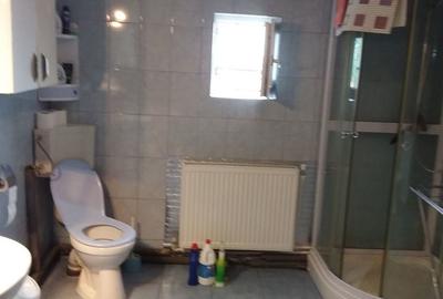 Casă cu 4 camere în Central - 3