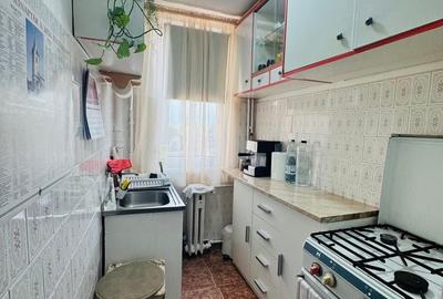 Apartament cu 2 camere semidecomandat în Valenta - 9