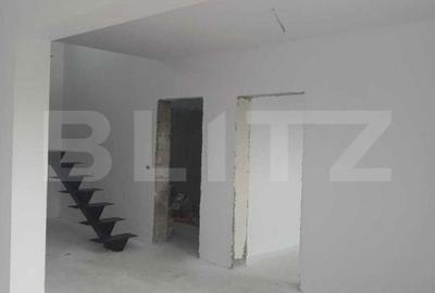Casă cu 4 camere cu Teren 400 Mp în Central - 2